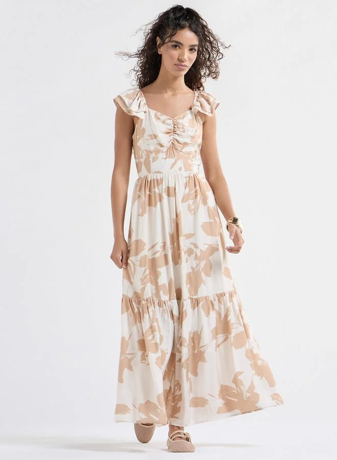 سبلاش فيڤ فستان طويل بياقة سويت هارت وأكمام منفوخة وطبعات