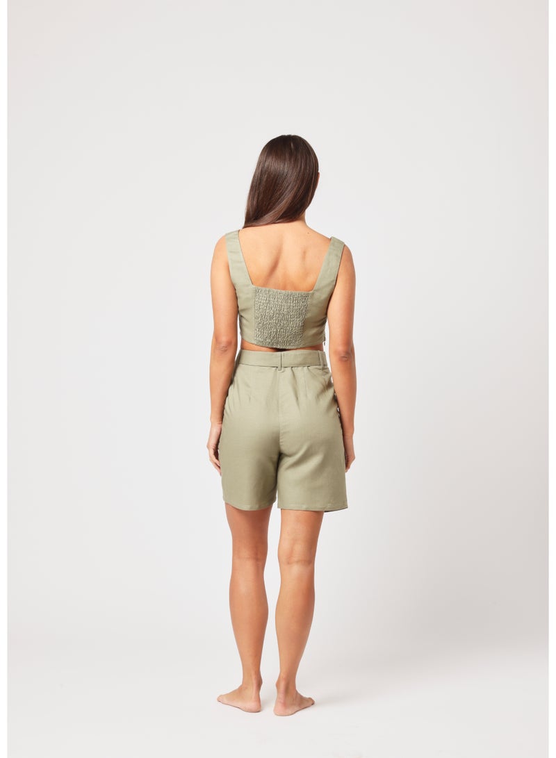 Ashita Fernandes Mid-Thigh, Tailored Relaxed Fit shorts  - Image 2
