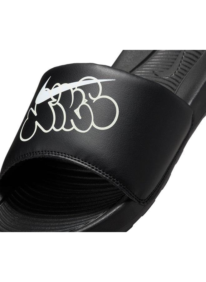 Nike - Nike Victori One Slide Print - Image 1