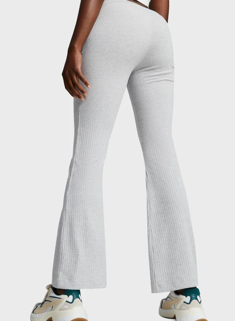 PUMA Classics Ribbed Flared Leggings