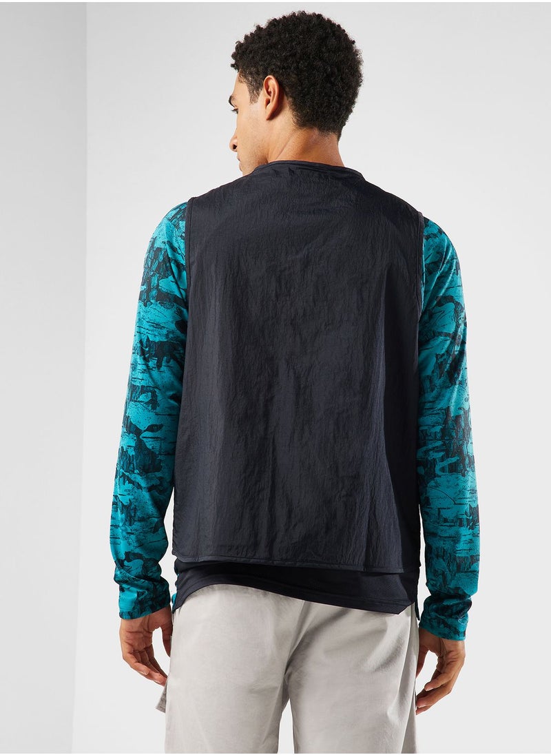UNDER ARMOUR Legacy Crinkle Vest  - Image 2