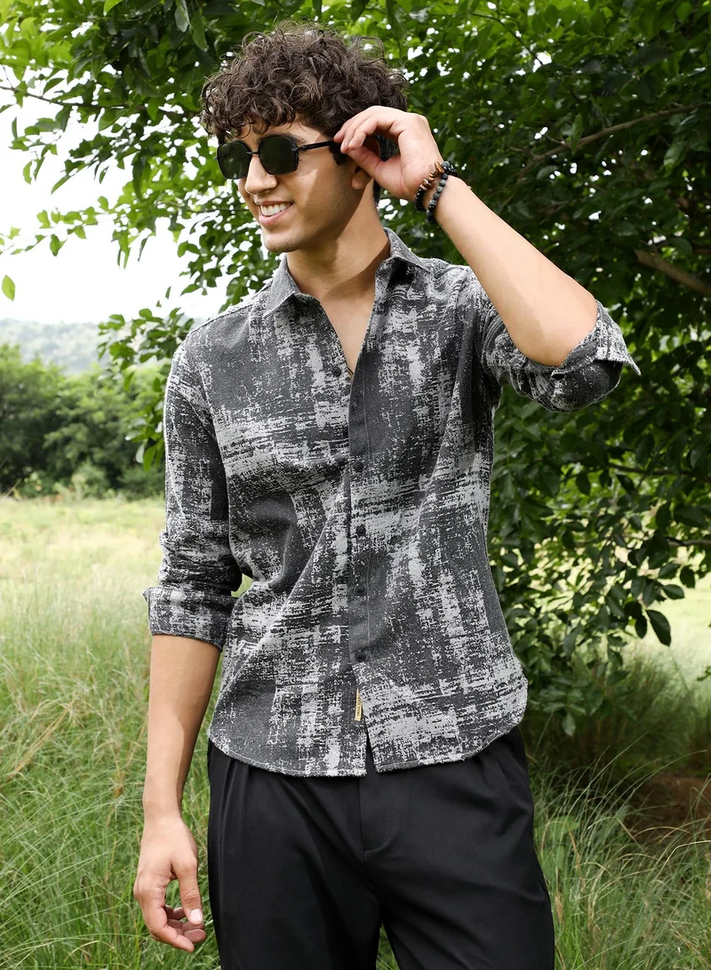 Campus Sutra Campus Sutra Men's Charcoal Grey Contrast-Brushed Jacquard Shirt | Spread Collar , Long Sleeve Cuffed Sleeves , Button Closure | Abstract Jacquard | Cotton-Blend Shirt For Evening Wear