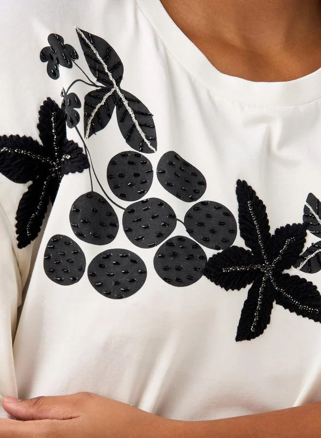 أولا بوبكن تيشيرت مزين مقاس كبير وأكمام قصيرة من أولا بوبكين