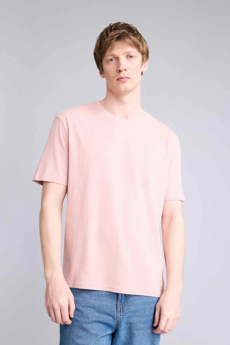 ديفاكتو New Regular Fit Crew Neck Short Sleeve T-Shirt