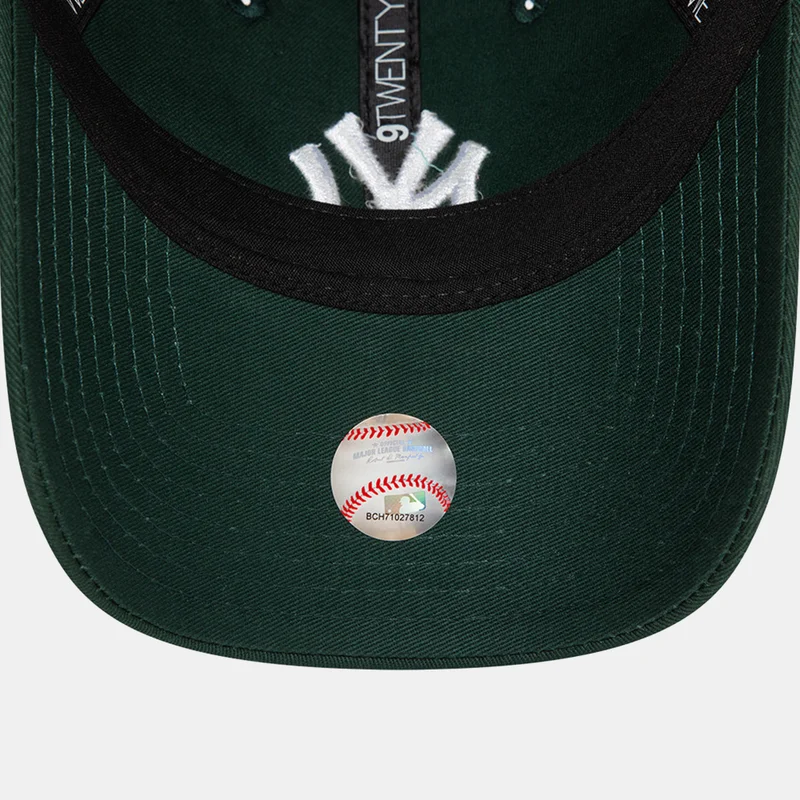 NEW ERA Green Men's MLB New York Yankees League Essential 9TWENTY Cap for Men | Best Price UAE