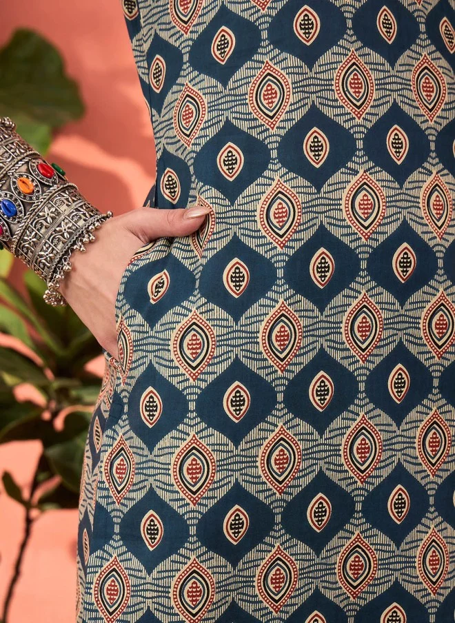 SASSAFRAS Geometric Printed Kurta Set With Dupatta For Women