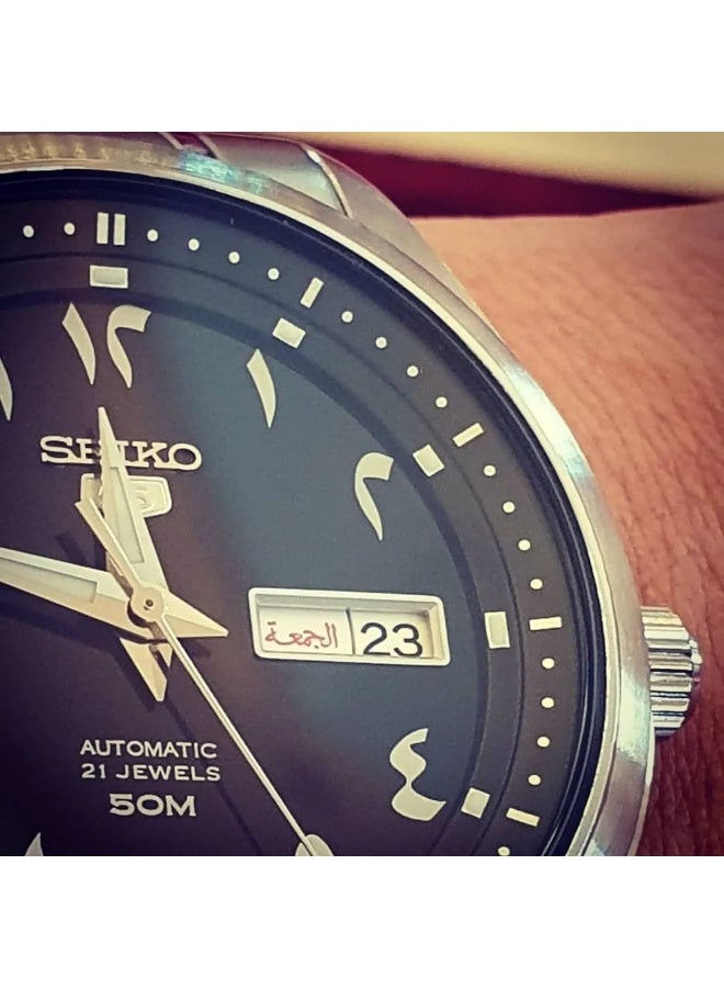 Seiko 5 ساعة يد أوتوماتيكية تناظرية للرجال Seiko 5 SNKP21J1، 42 مم بقرص أسود، علبة وسوار من الفولاذ المقاوم للصدأ، مقاومة للماء حتى 50م - Image 3
