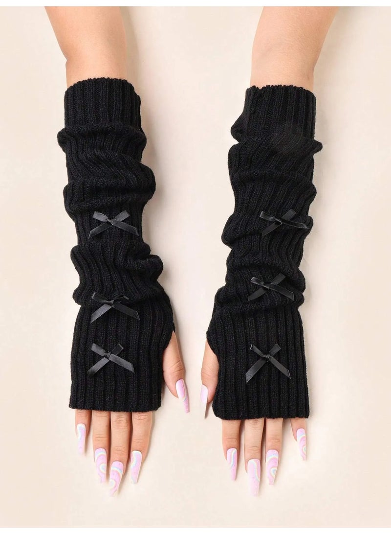 قفازات شتويه نسائيه طويله بدون اصابع بتصميم فيونكات توفر تغطية إضافية ودفئاً للذراع مصنوعه من قماش محبوك ناعم ومرن توفر دفئاً ممتازاً في الأجواء الباردة - Image 1