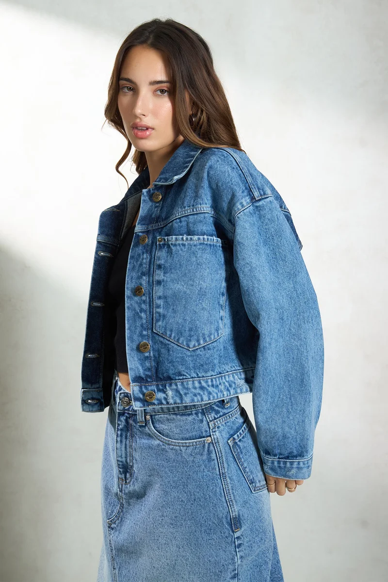Virgio Virgio Women Cotton Shirt Collar Waist Length Solid Regular Sleeve Jacket