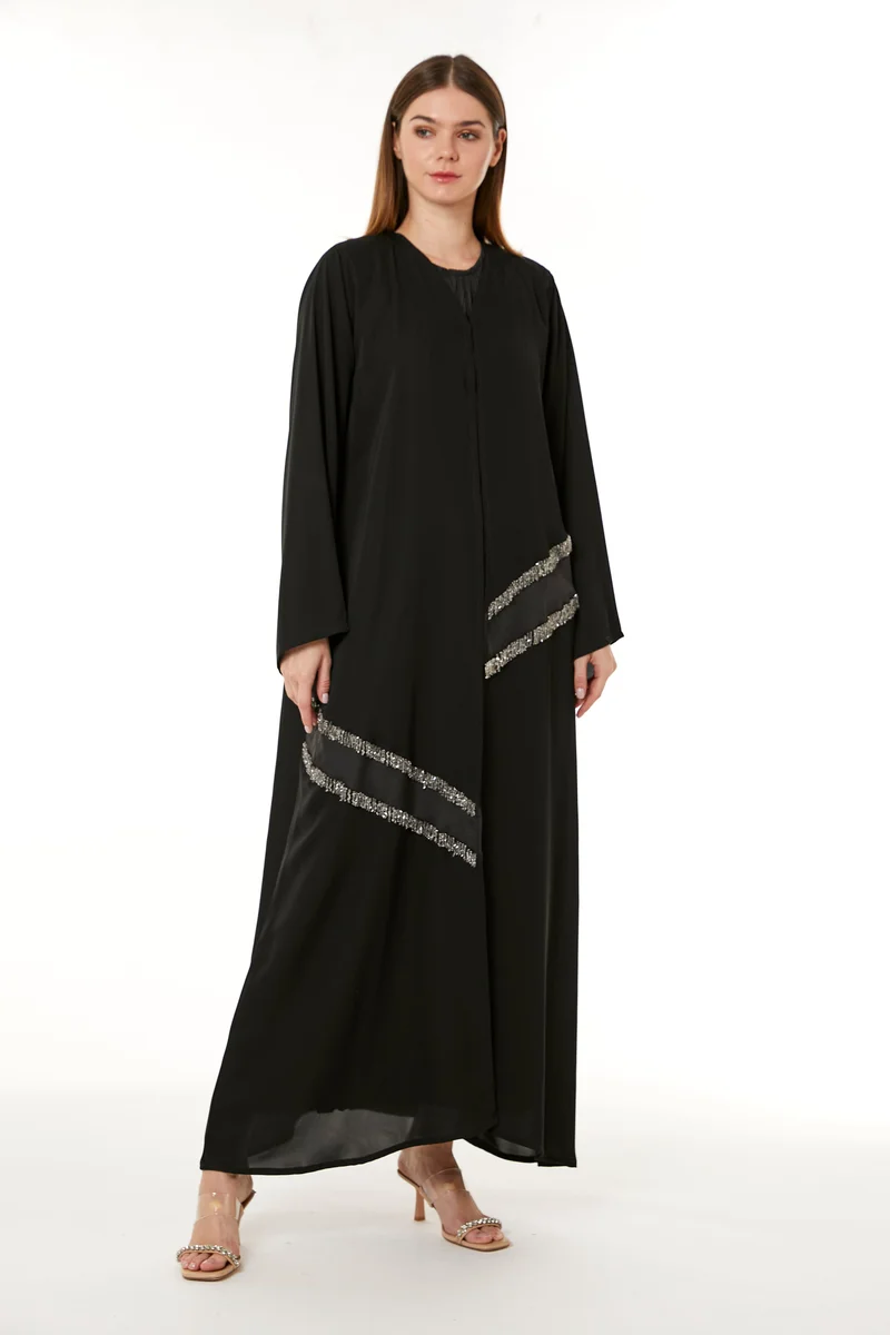Moistreet Embellished Flared Sleeve Abaya
