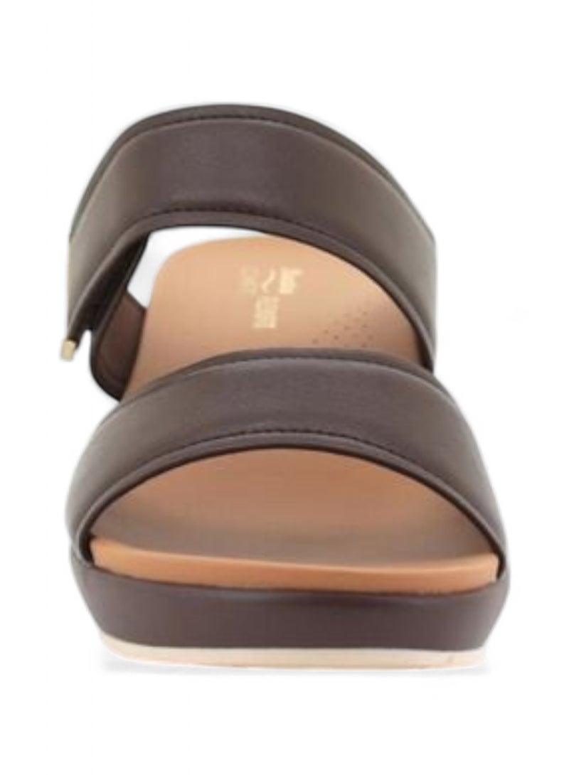 Bata Elegant Cross-Strap Wedge Sandal - Image 2