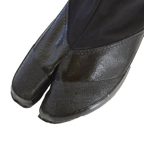Marugo Jitsuyou All Black Japanese Tabi Shoes Black with 3 Clips - Image 4