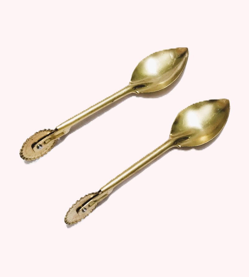GS KITCHENWARE GS Brass Karanji Cutter Tool, Gujia/Shankarpali Cutter, 2 in 1 Brass Spoon with Cutter, Pack of 2 - Image 1