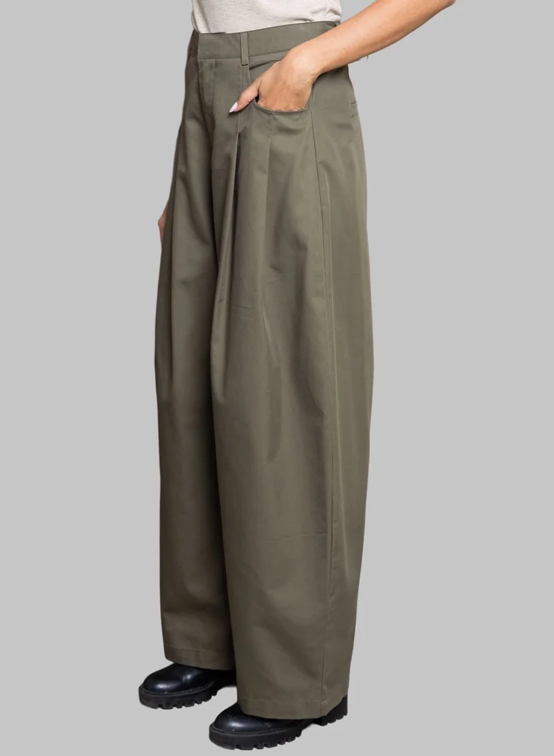 بوند بنطال واسع بخصر مرتفع باللون الأخضر العسكري