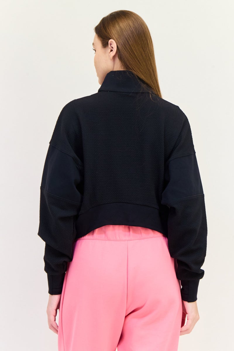 Reebok ملابس رياضية نسائية بأكمام طويلة مناسبة، خارجية، سويت شيرت قصير، أسود - Image 3