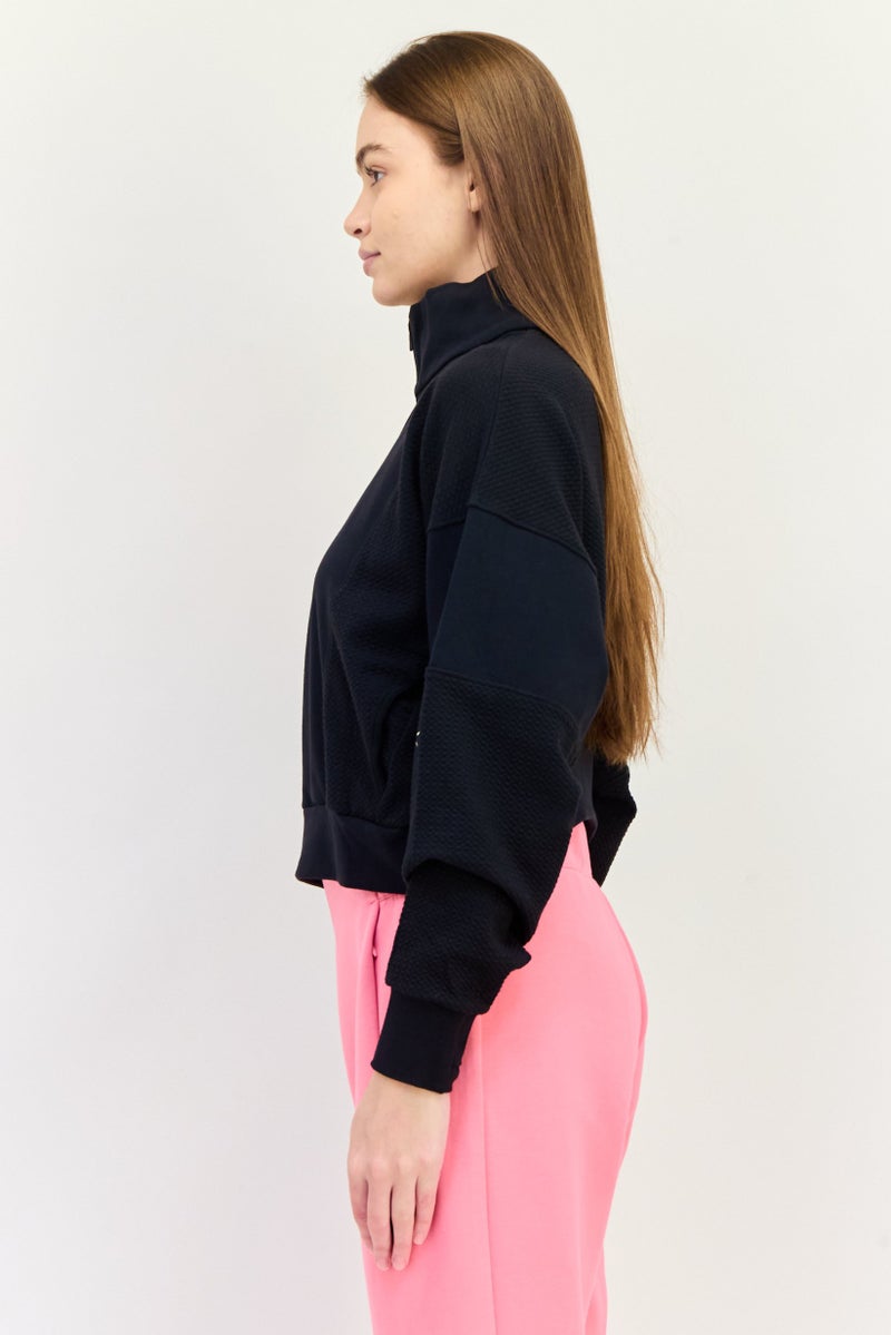 Reebok ملابس رياضية نسائية بأكمام طويلة مناسبة، خارجية، سويت شيرت قصير، أسود - Image 2