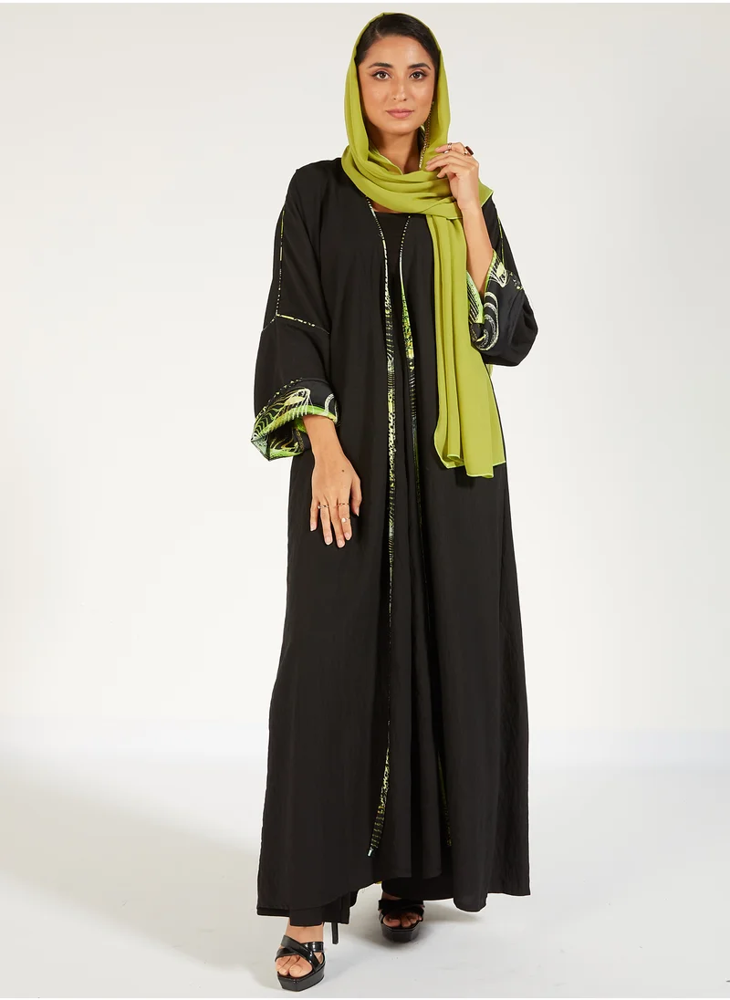 Hadiyath Al Madinah Black & Green Accent Abaya - HM