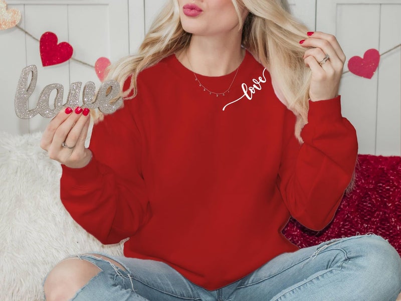 BEIDEFY Valentine Sweatshirt for Womens Heart Love Valentines Long Sleeve Shirts Casual Round Neck Pullover Top Red - Image 2