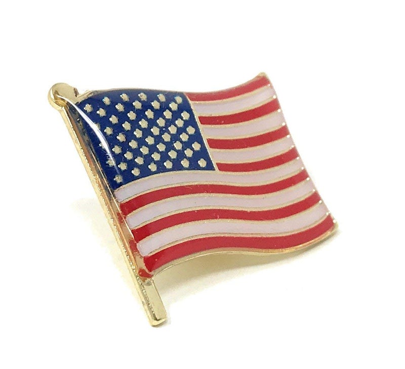 Funiverse 50 Bulk Patriotic Waving American Flag Lapel Pins - Each Pin 1" Tall and Individually Packaged - Image 5
