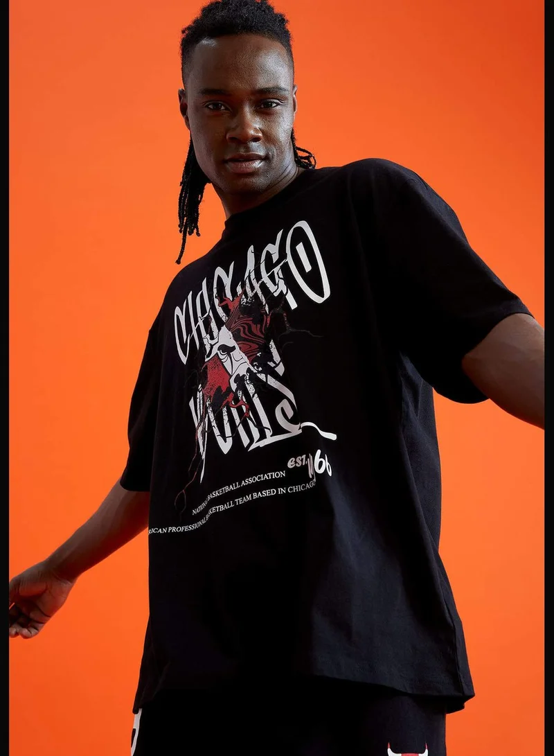 DeFacto Oversize Fit Short Sleeve NBA Chicago Bulls Printed T-Shirt