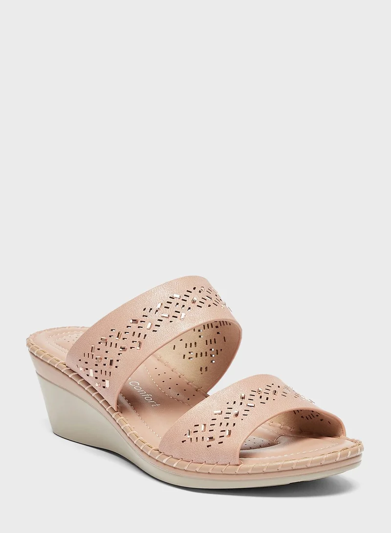 لو كونفورت Double Strap Wedge Sandal