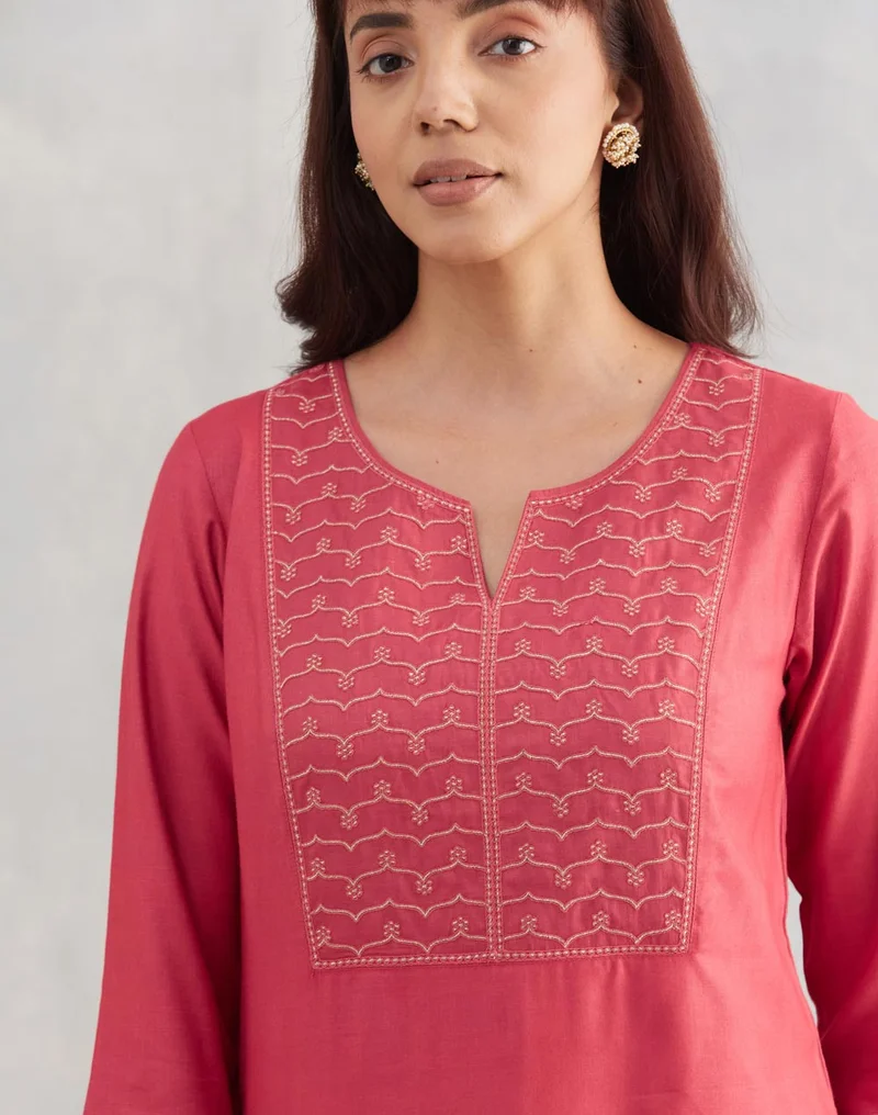 Fabindia Pink Viscose Silk Embroidered Slim Fit Long Kurta
