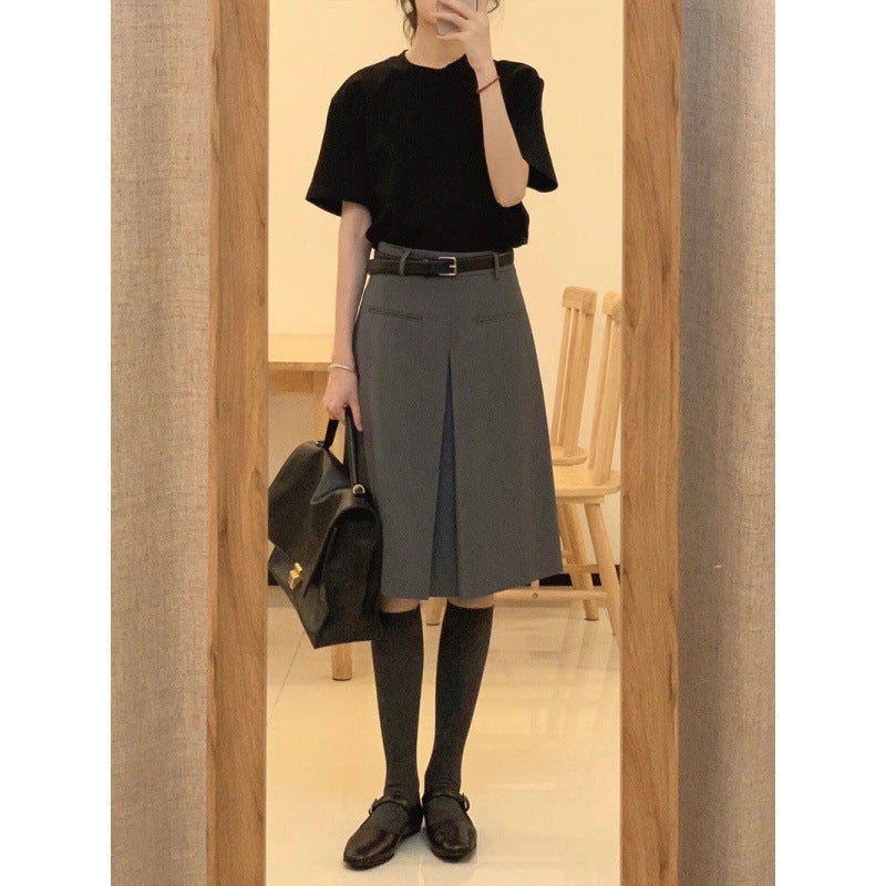 Suit Skirt Summer French Design Summer New Retro Elegant Black T-Shirt Pleated Skirt Two-Piece Set - Image 2