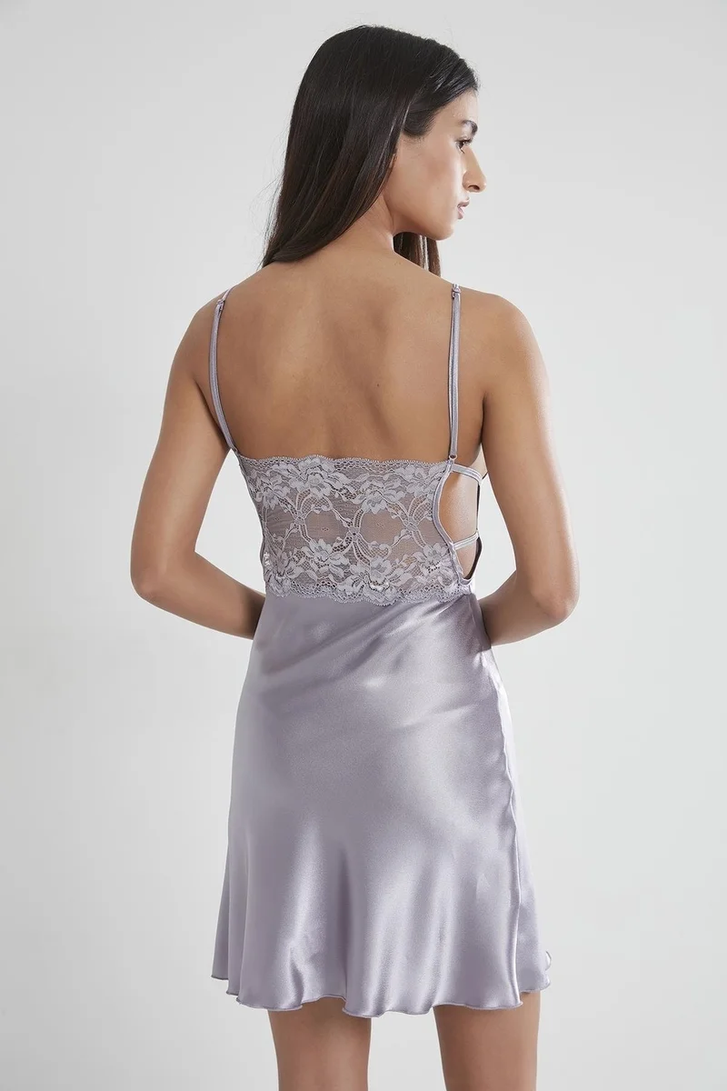 بيير كاردان 630 Women's Satin Lace Nightgown - Royal