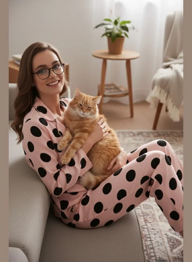 ليلا طقم بيجامة نسائي ليلا بقصة عادية ونسيج ناعم