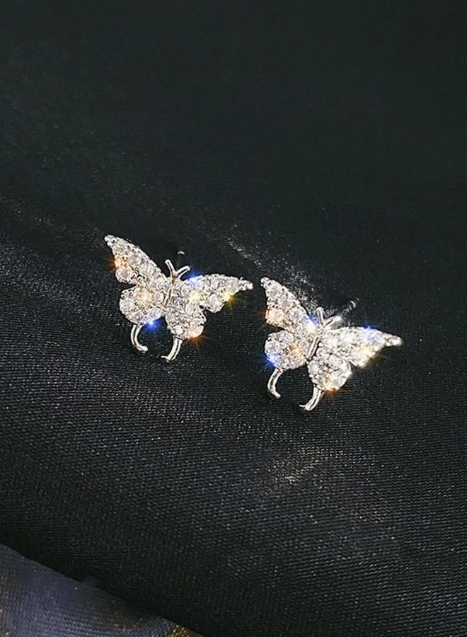 تايك تو أقراط مسمارية فضية على شكل فراشة