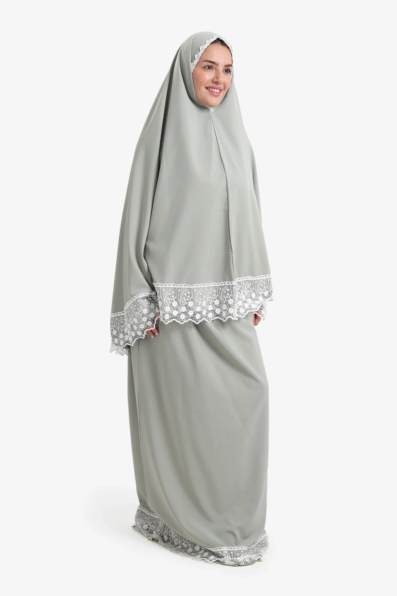 Carina Prayer Set with Lace Trim - Image 2