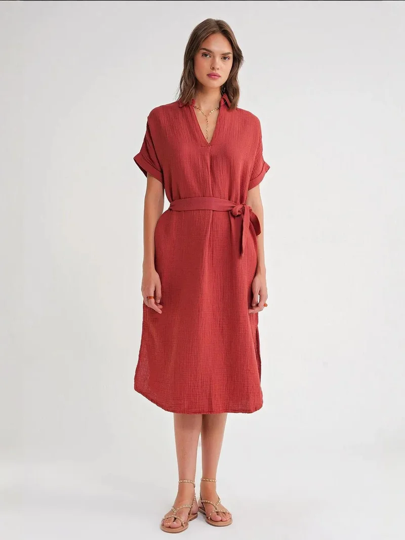 ميكسراي فستان ميدي بأكمام قصيرة وحزام