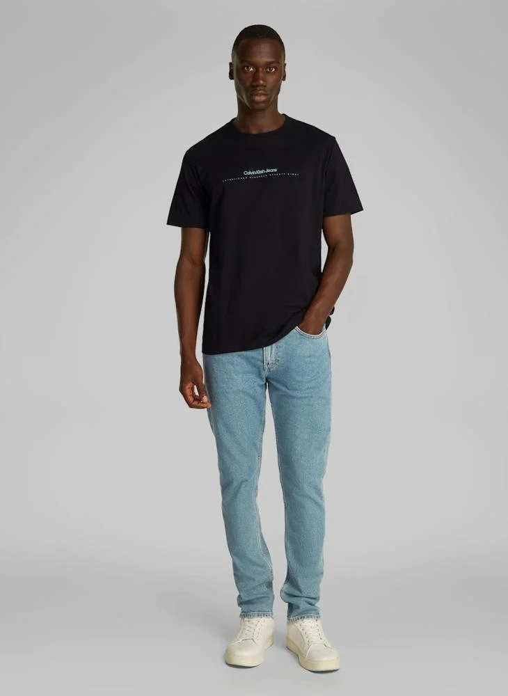 كالفن كلاين جينز Logo Print Crew Neck T-Shirt