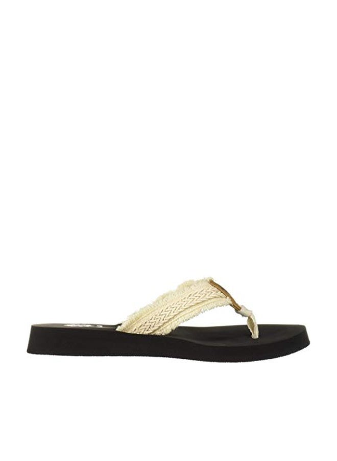 Yellow Box Women's Fianni Sandal, Cream, 10 M US - Image 1