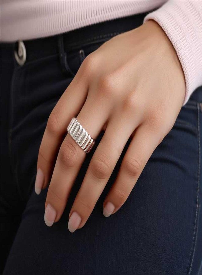 LeCalla خواتم ليكالا 925 فضة استرلينية شارلوت بولد للخواتم للنساء والرجال | خاتم بيان سميك ذو نسيج | خاتم خط عمودي أبدي للجنسين خواتم مضلعة جريئة، هدية لها (المقاس - 8 رقم)  - Image 3