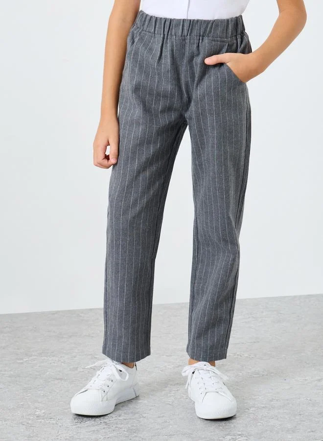 ستايلي بنطال مخطط بقصة مريحة