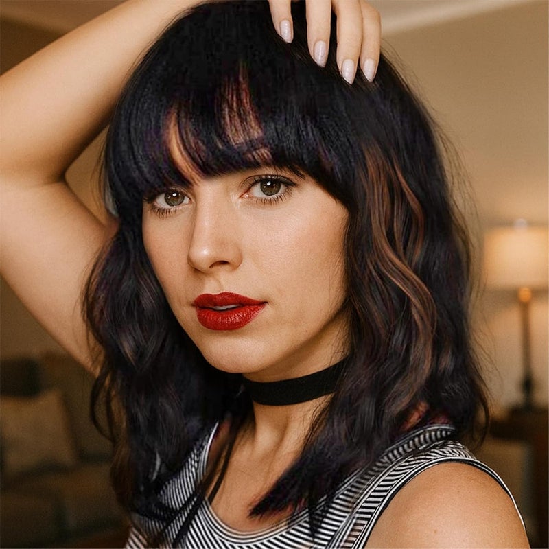 Short Ombre Brown Wig 13.8 In / 35 Cm, Wavy Synthetic Hair With Bangs - Image 2