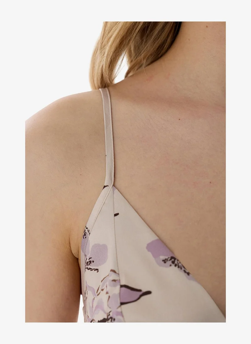 بنتي Women Petal Satin Pastel Beige Camisole