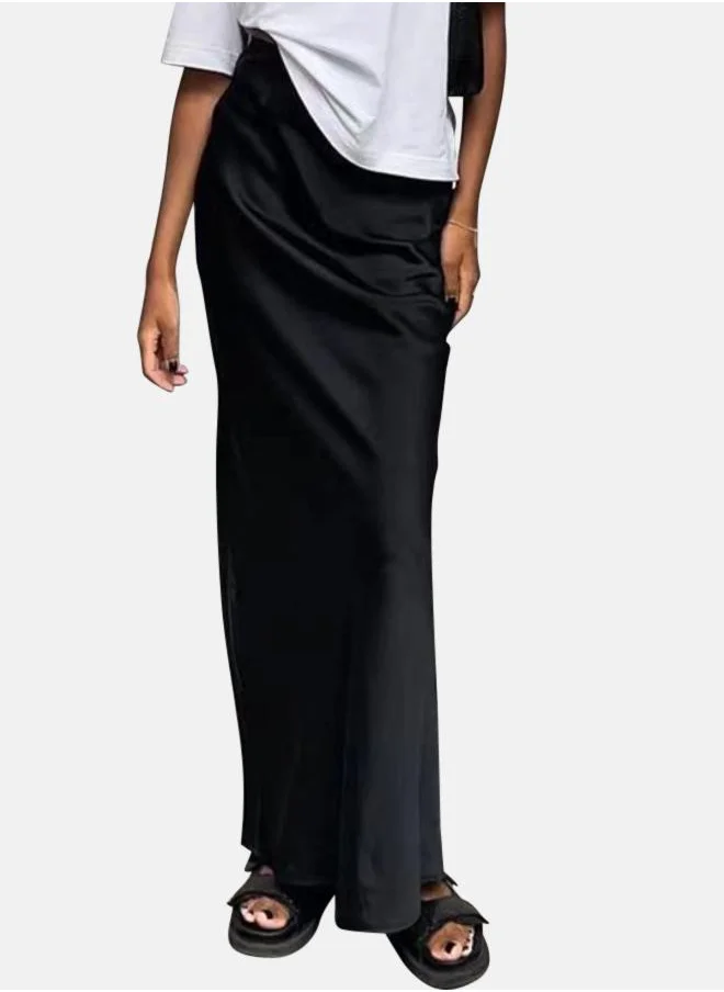 يونيكي Black Solid Maxi Satin Skirt