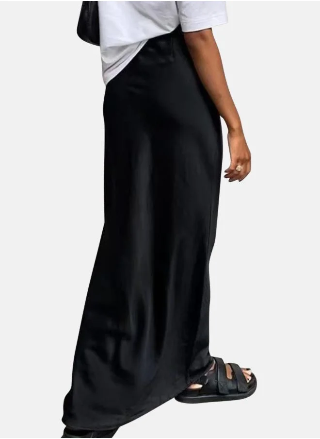 يونيكي Black Solid Maxi Satin Skirt