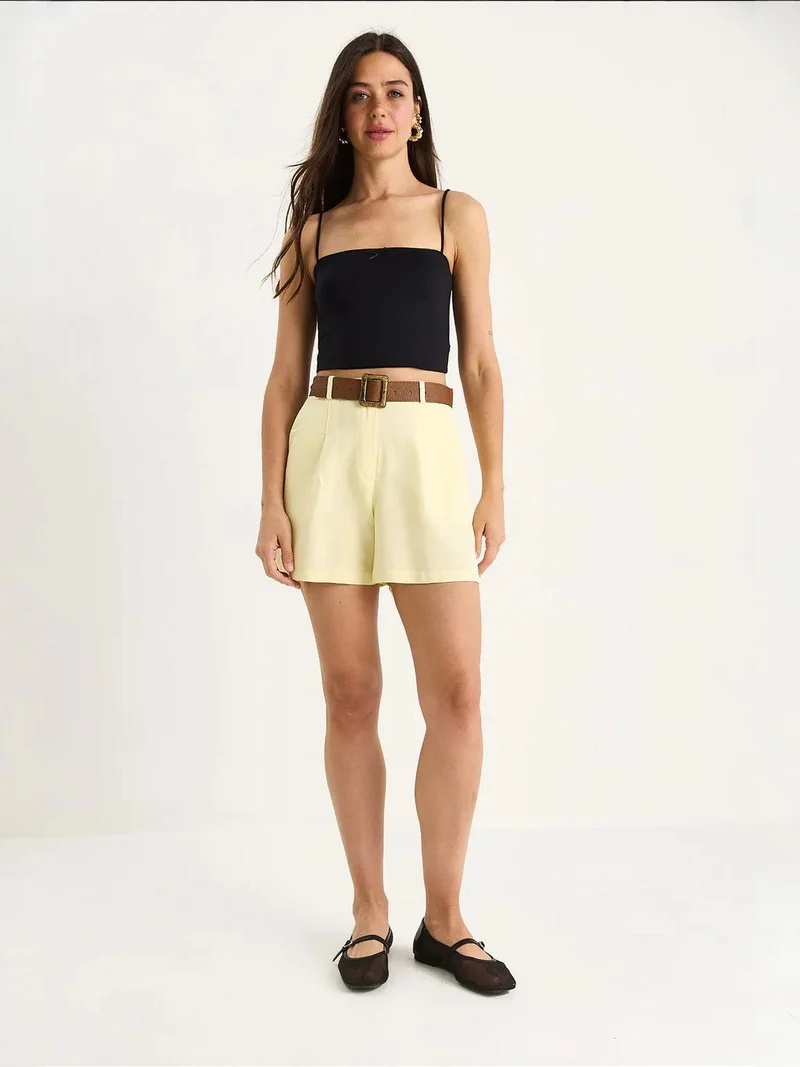 بيانكو لوتشي شورت واسع من مزيج الكتان من لوكسي بخصر مريح وجيوب