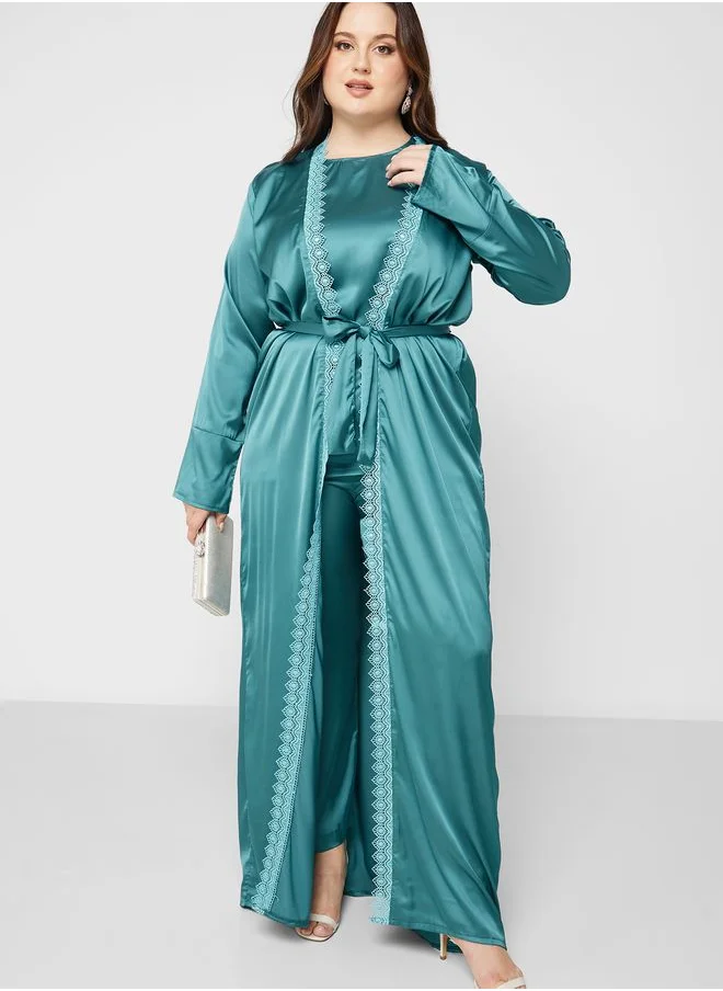 Hayas Closet Curve Broidered Belted Abaya Set