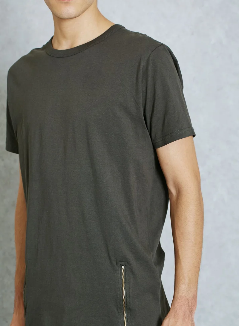 BRAVE SOUL Zip Detailed T-Shirt