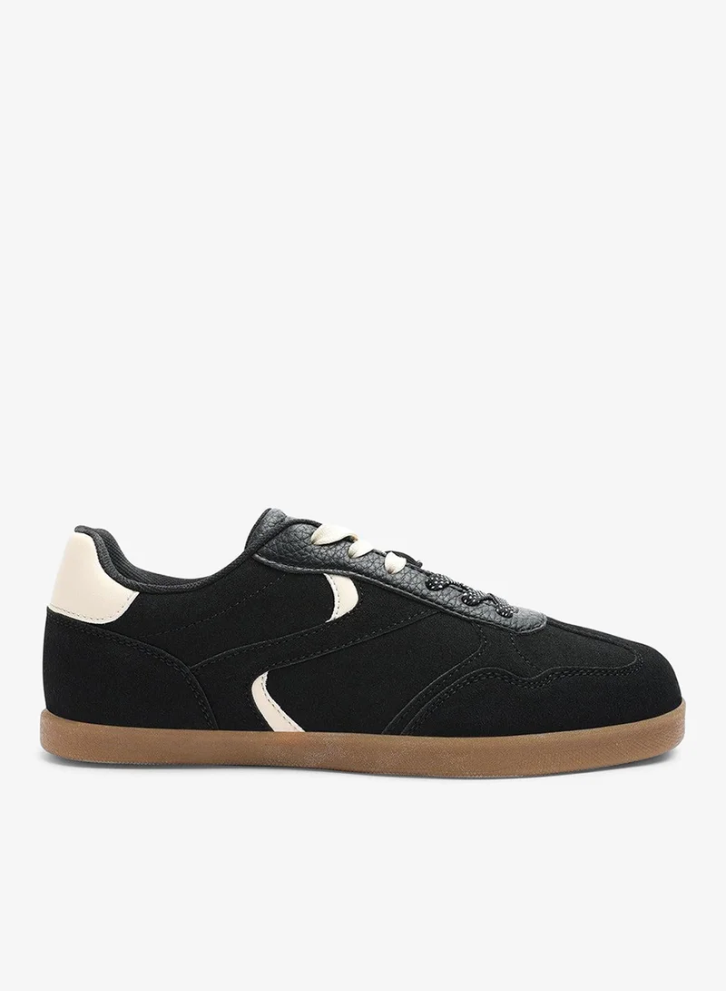 ويرز ذات فروم Anaiah Low Profile Side Panel Detailed Trainer