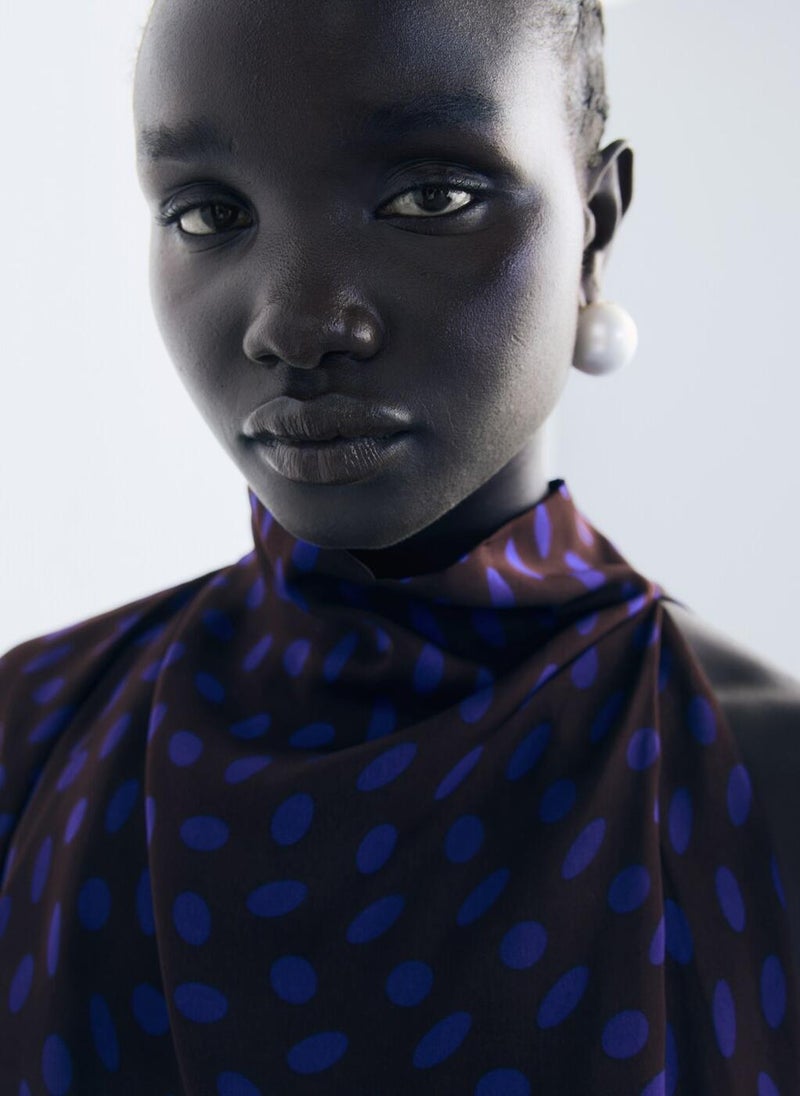 مانجو بلوزة منقطة بياقة ملتفة - Image 3