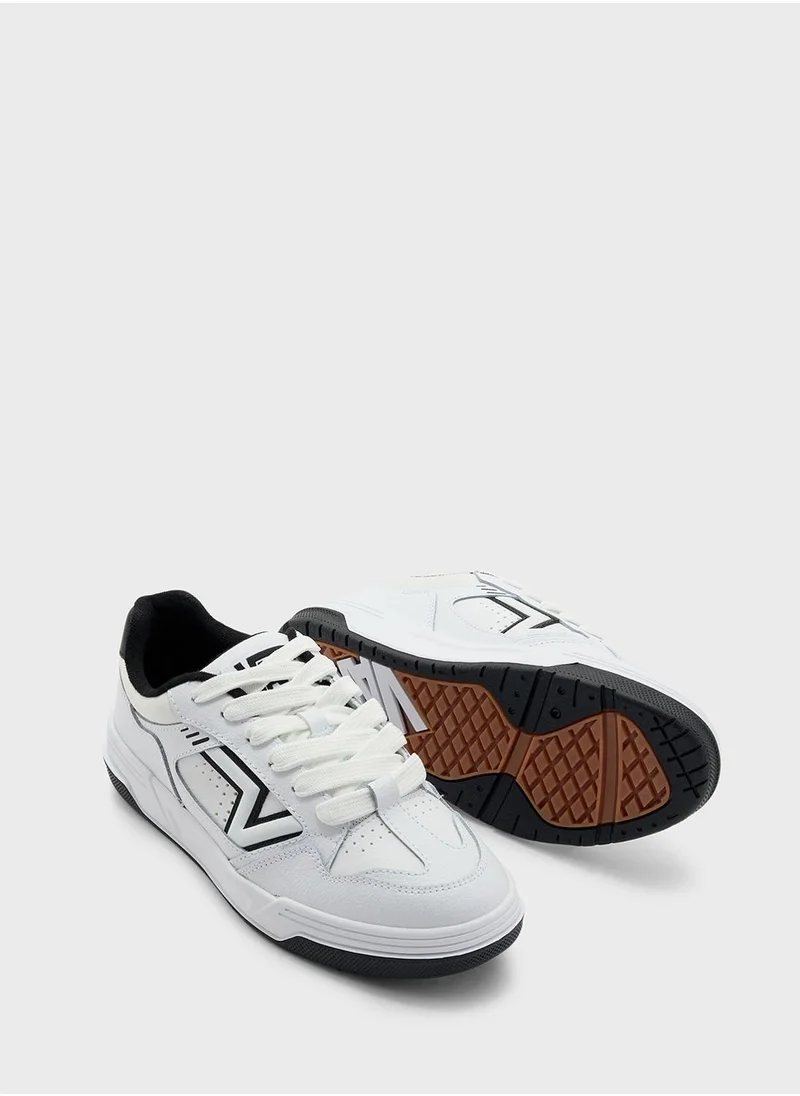 VANS Upland