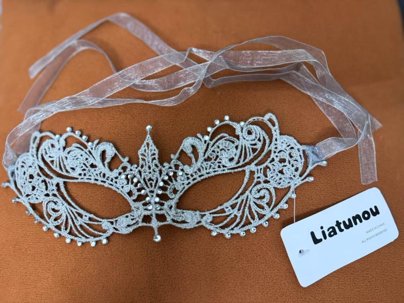 Liatunou Women's Masquerade Mask Lace Eye Mask for Ball Proms and Party (Silver) - Image 2