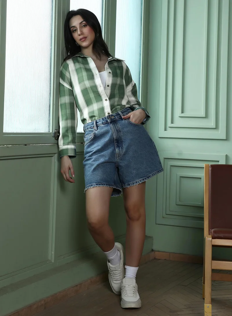 PINACOLADA  Women's Forest Green Plaid-Tactile Oversized Shirt | نساء | أكمام طويلة | مربعات | طوق منتشر | كاجوال كبير الحجم | قميص for Women | Best Price UAE