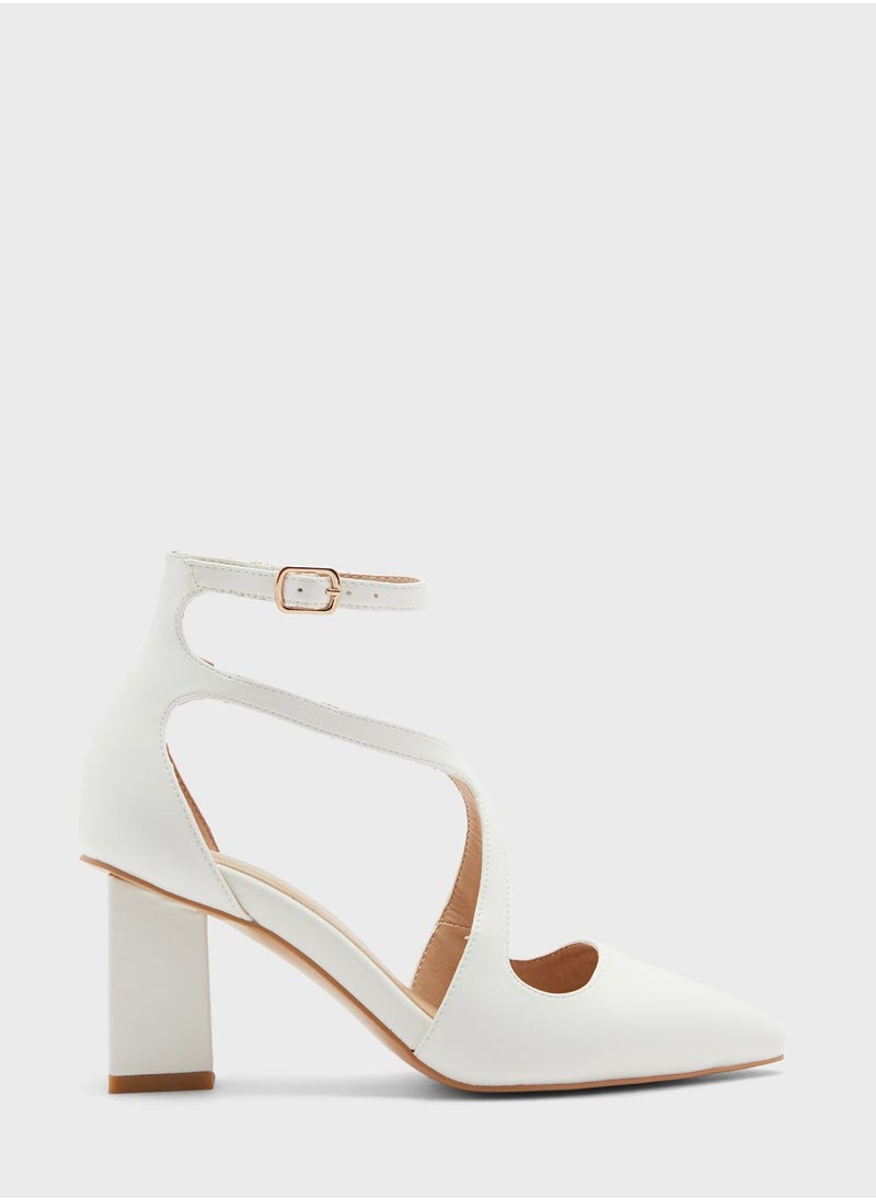 Khizana - Criss Cross Block Heel Pointed Pump - Image 1