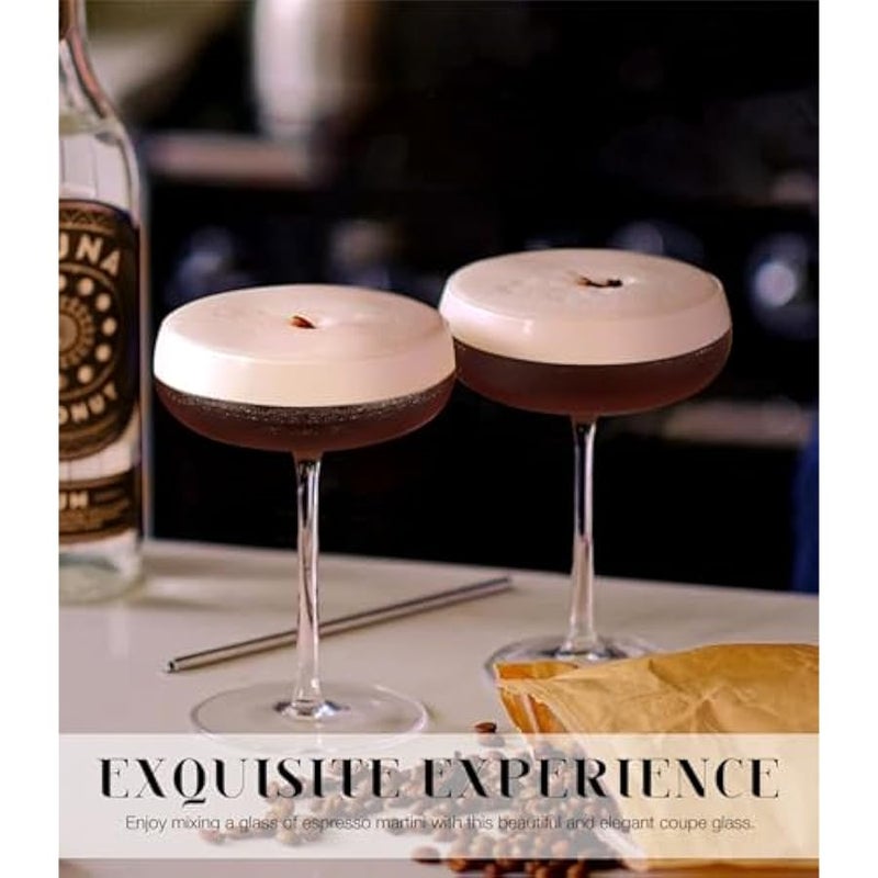 عربست اكواب مارتيني فريدة من نوعها من لونا اند مانثا | مجموعة من 4 قطع | 8 اونصة كريستال دائرية | مجموعة كؤوس كوكتيل ارت ديكو للمشروبات المختلطة | زجاج كوبيه فاخر منفوخ يدويًا بلون ذهبي فاتح - Image 4